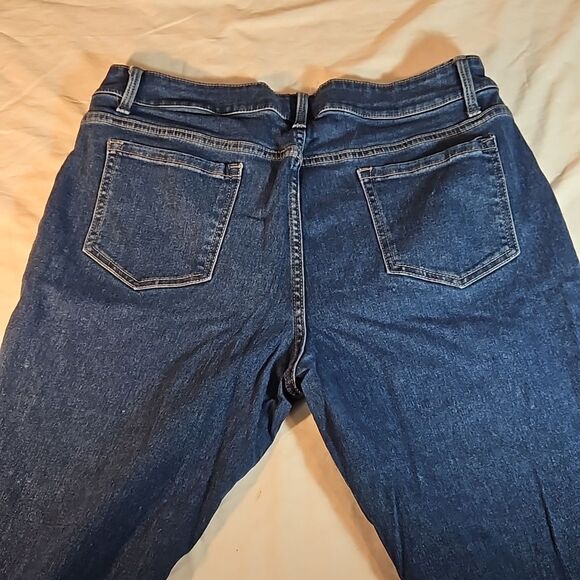 No Boundries Mid Rise Bootcut Jeans Size 17 - Picture 4 of 7